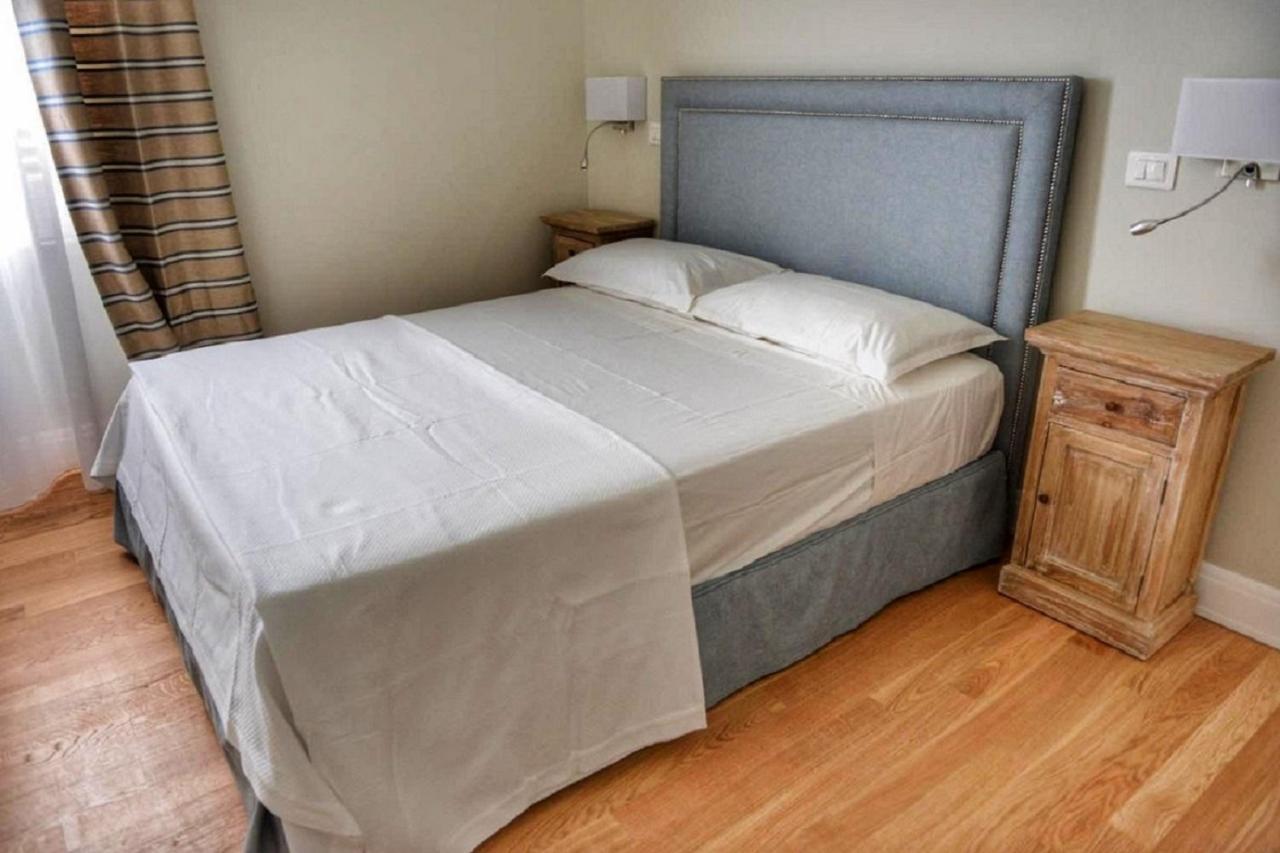 Domus D'Angelo B&B Formia Luaran gambar