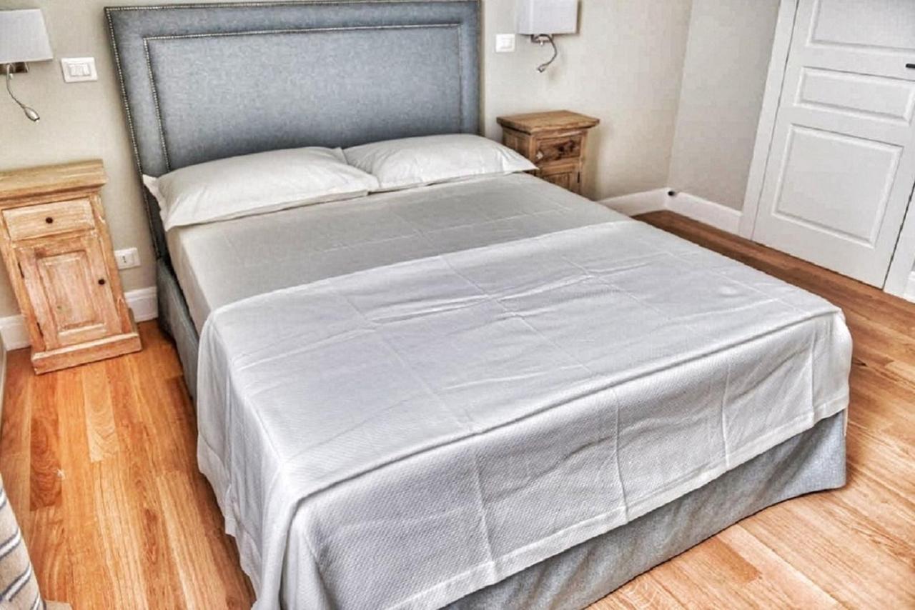 Domus D'Angelo B&B Formia Luaran gambar