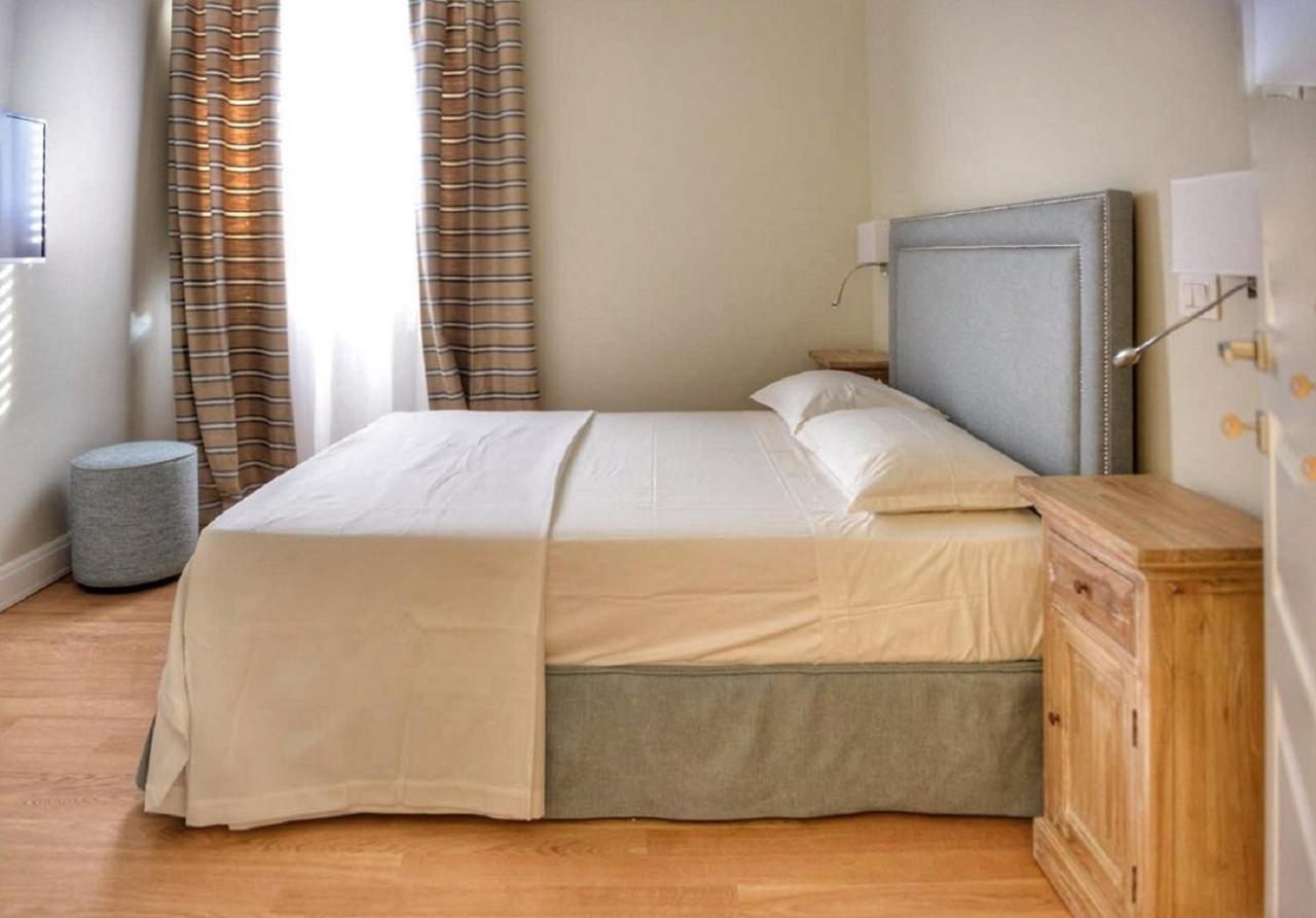 Domus D'Angelo B&B Formia Luaran gambar