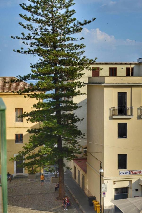Domus D'Angelo B&B Formia Luaran gambar